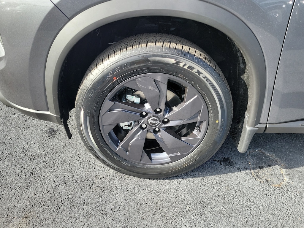 New 2026 Nissan Rogue SV SUV