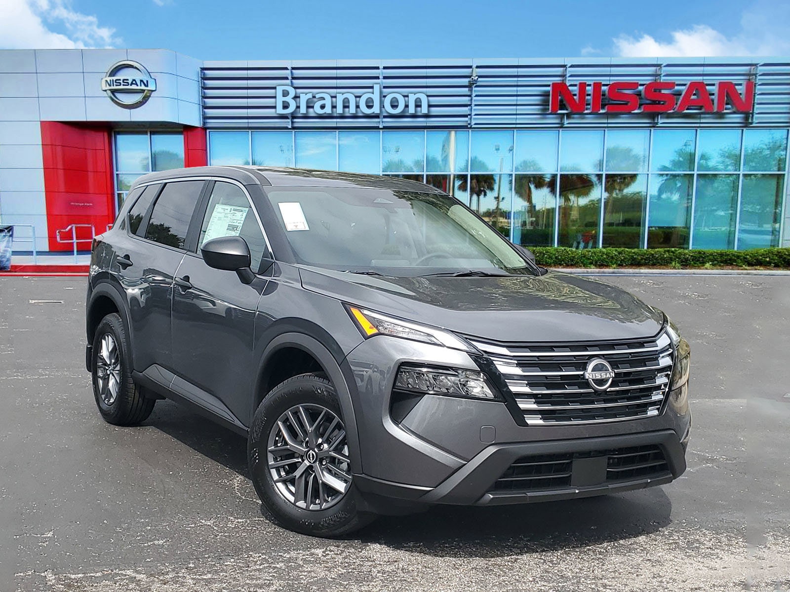 2026 Nissan Rogue S's photo