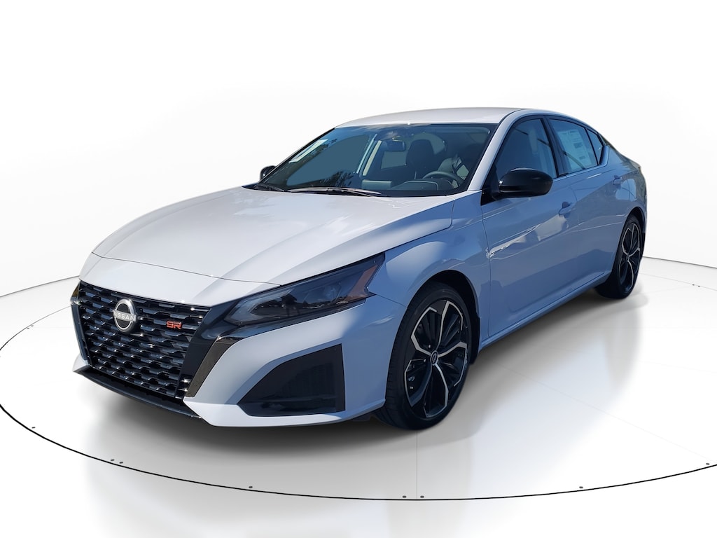 New 2025 Nissan Altima SR Sedan