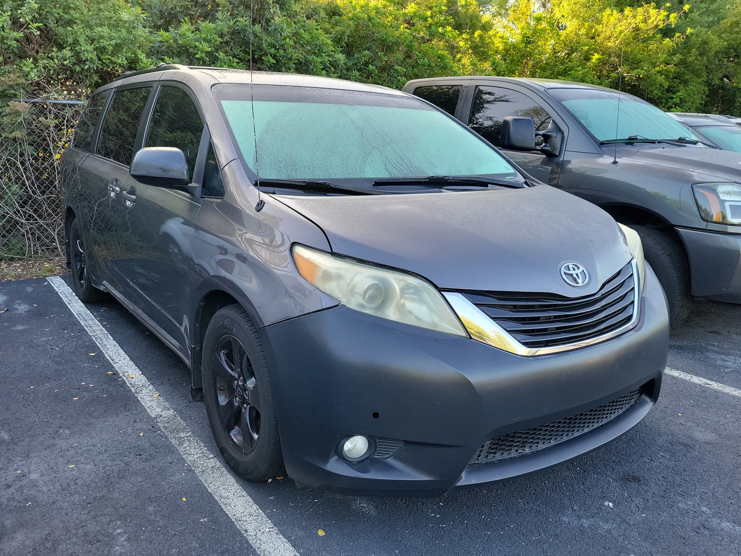 2011 Toyota Sienna LE