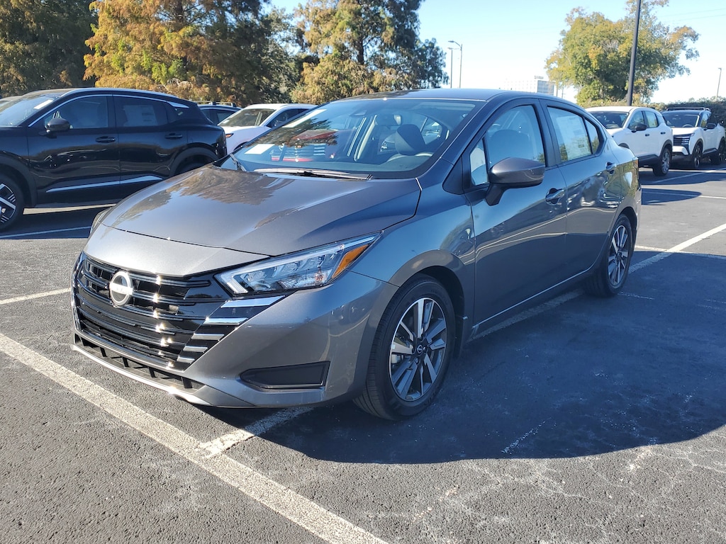 New 2025 Nissan Versa 1.6 SV Sedan