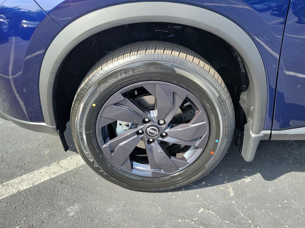 New 2026 Nissan Rogue SV SUV