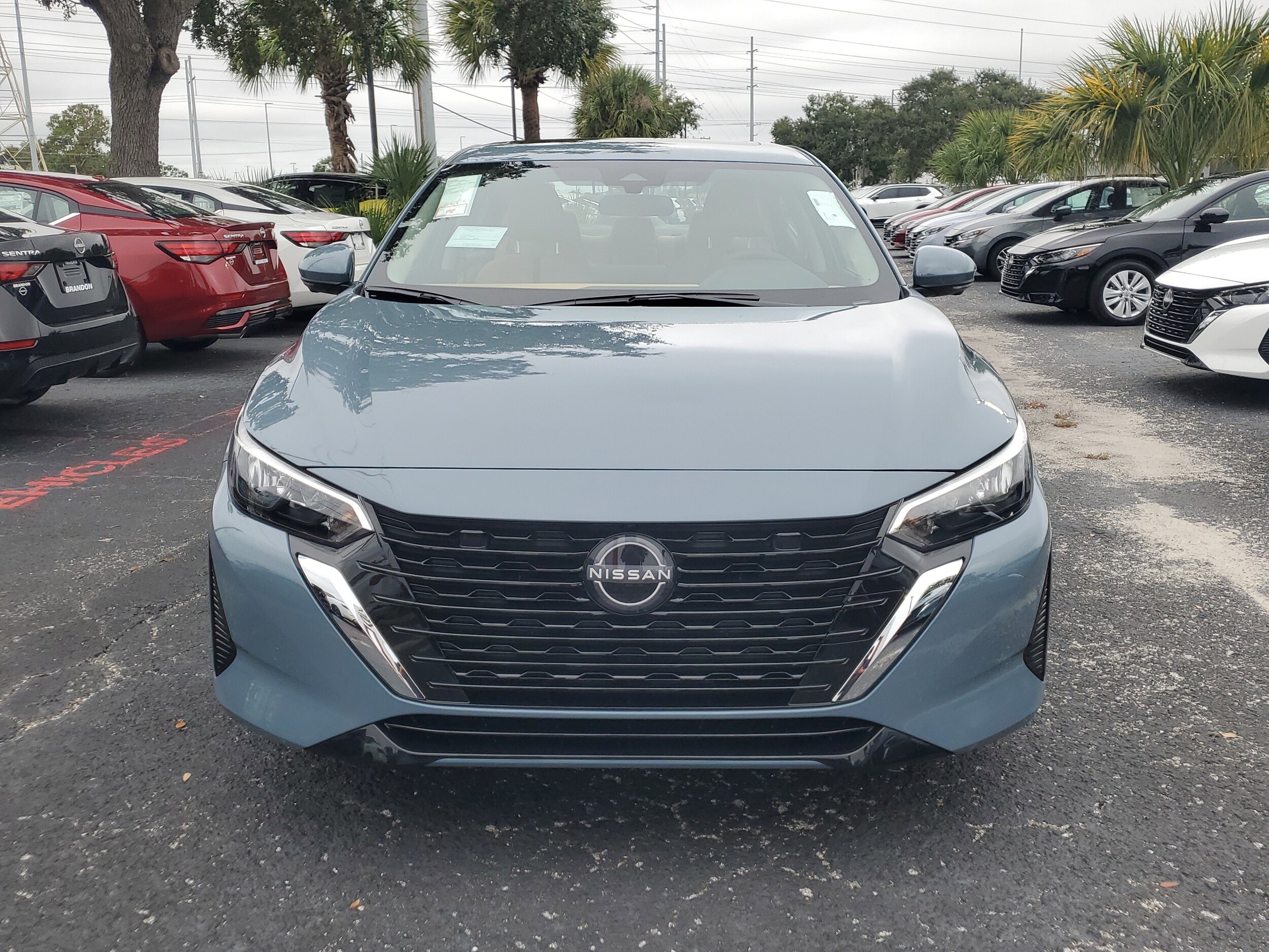 2025 Nissan Sentra SV photo 2