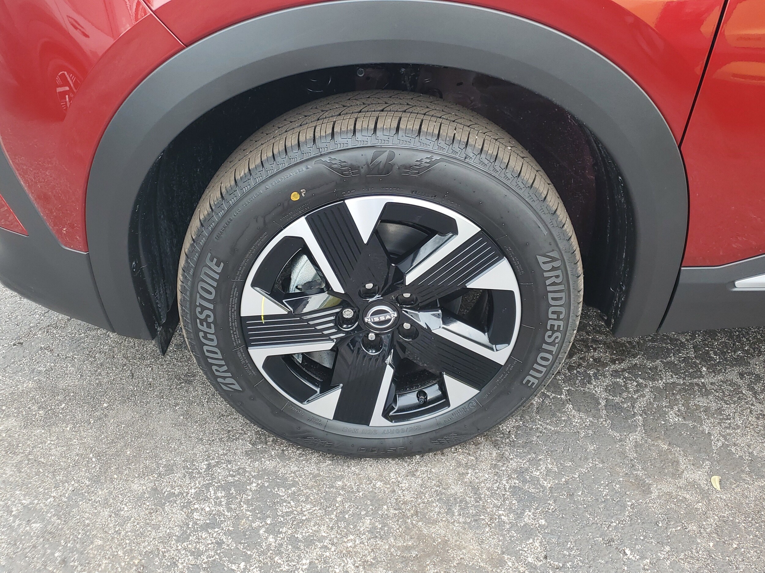 2026 Nissan Kicks SV photo 2