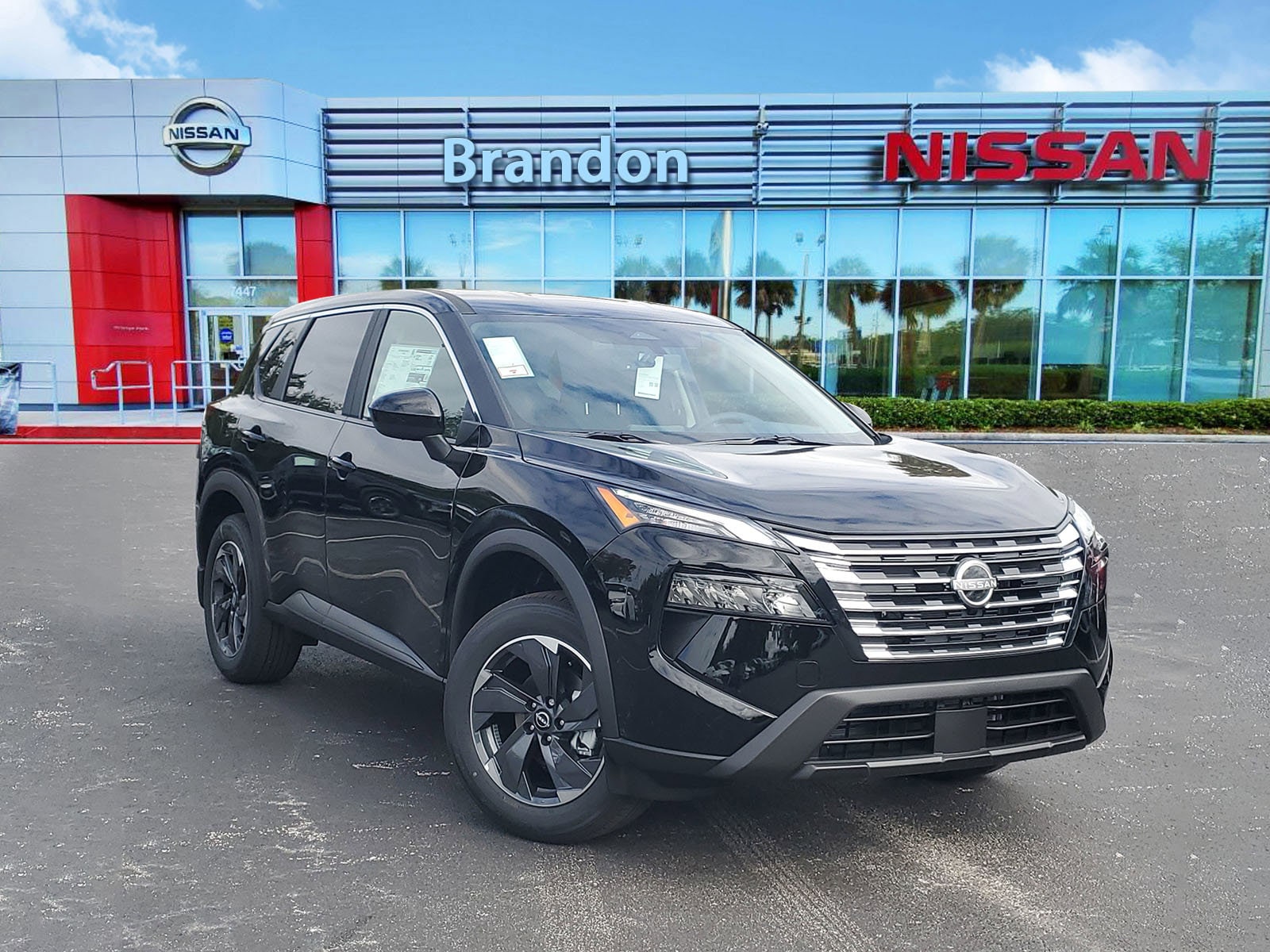 2026 Nissan Rogue SV's photo