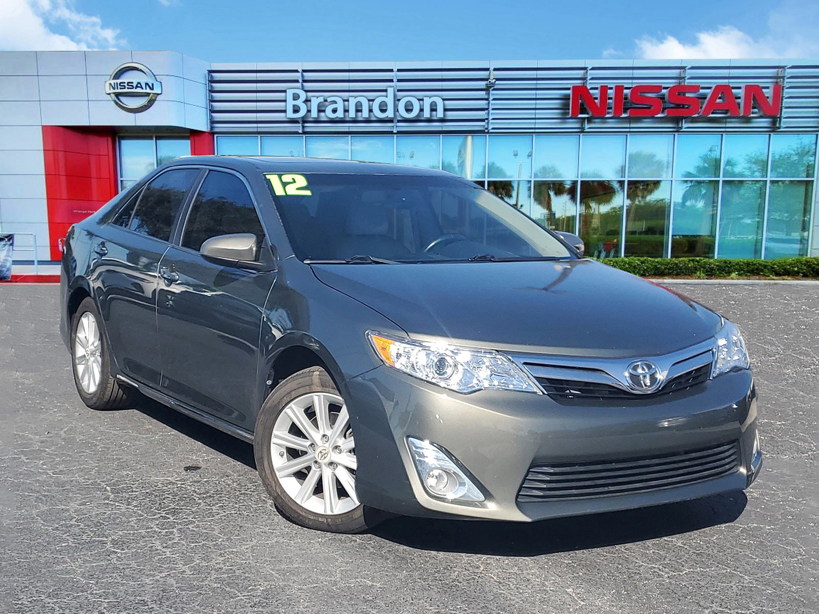 2012 Toyota Camry XLE's photo