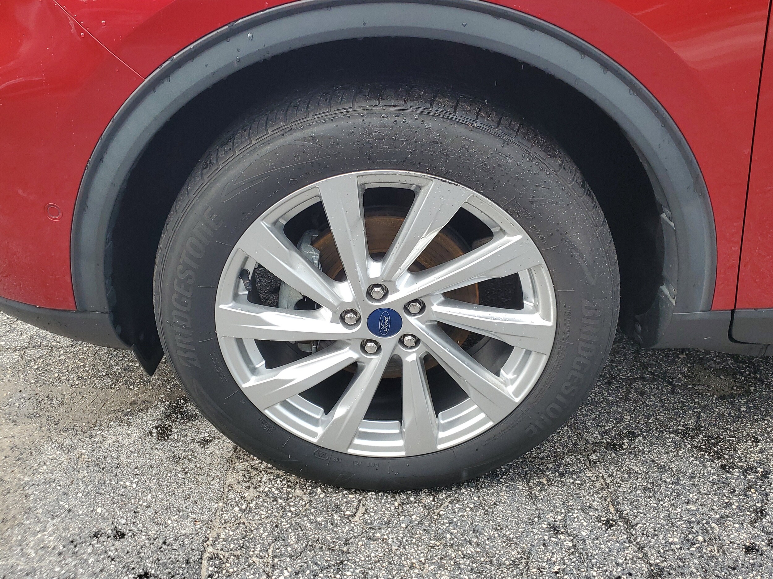 2022 Ford Escape Titanium photo 4