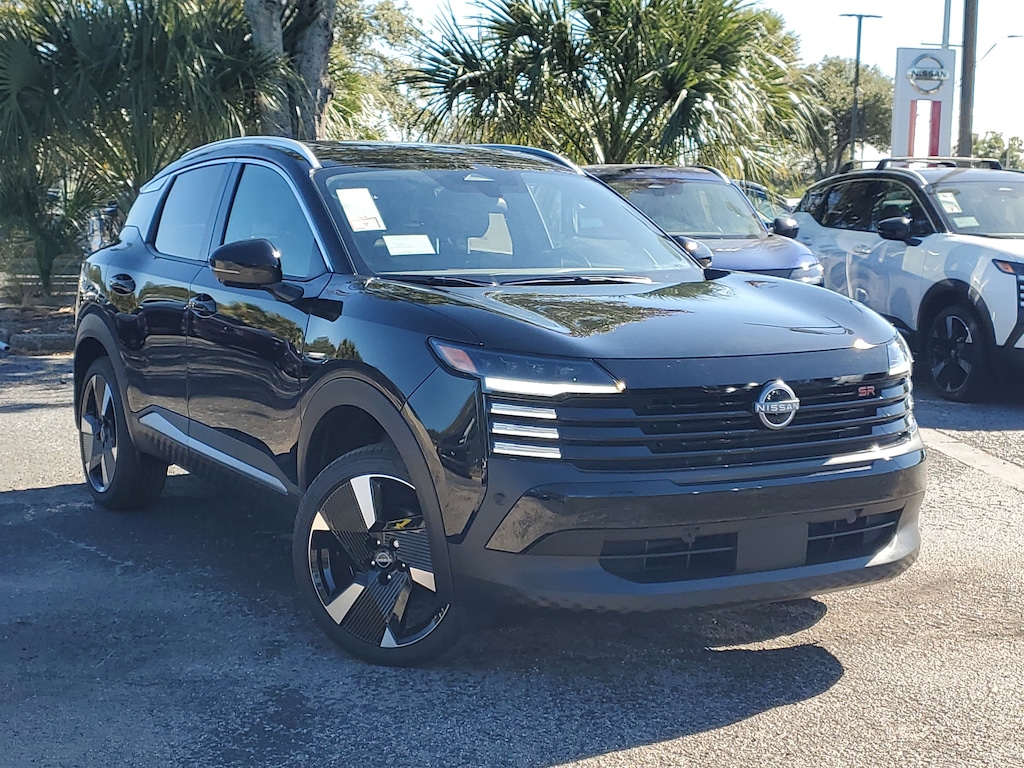 New 2026 Nissan Kicks SR SUV