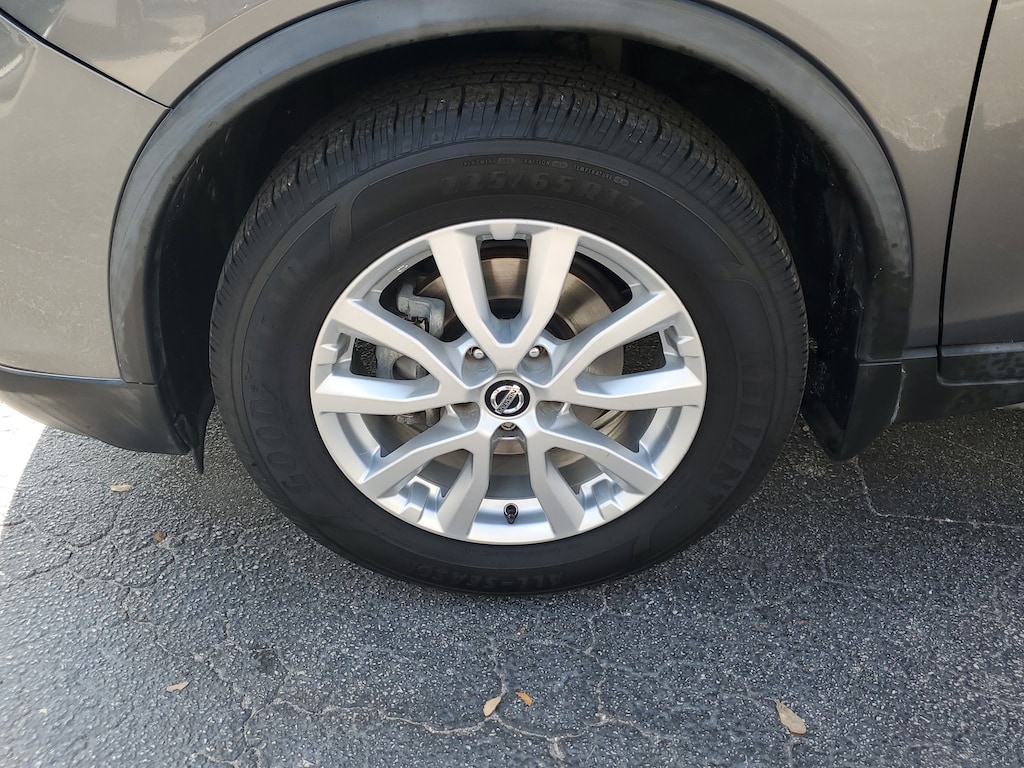 Used 2019 Nissan Rogue SV SUV