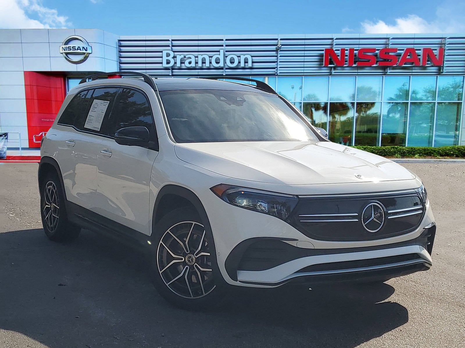 2023 Mercedes-Benz EQB Base's photo