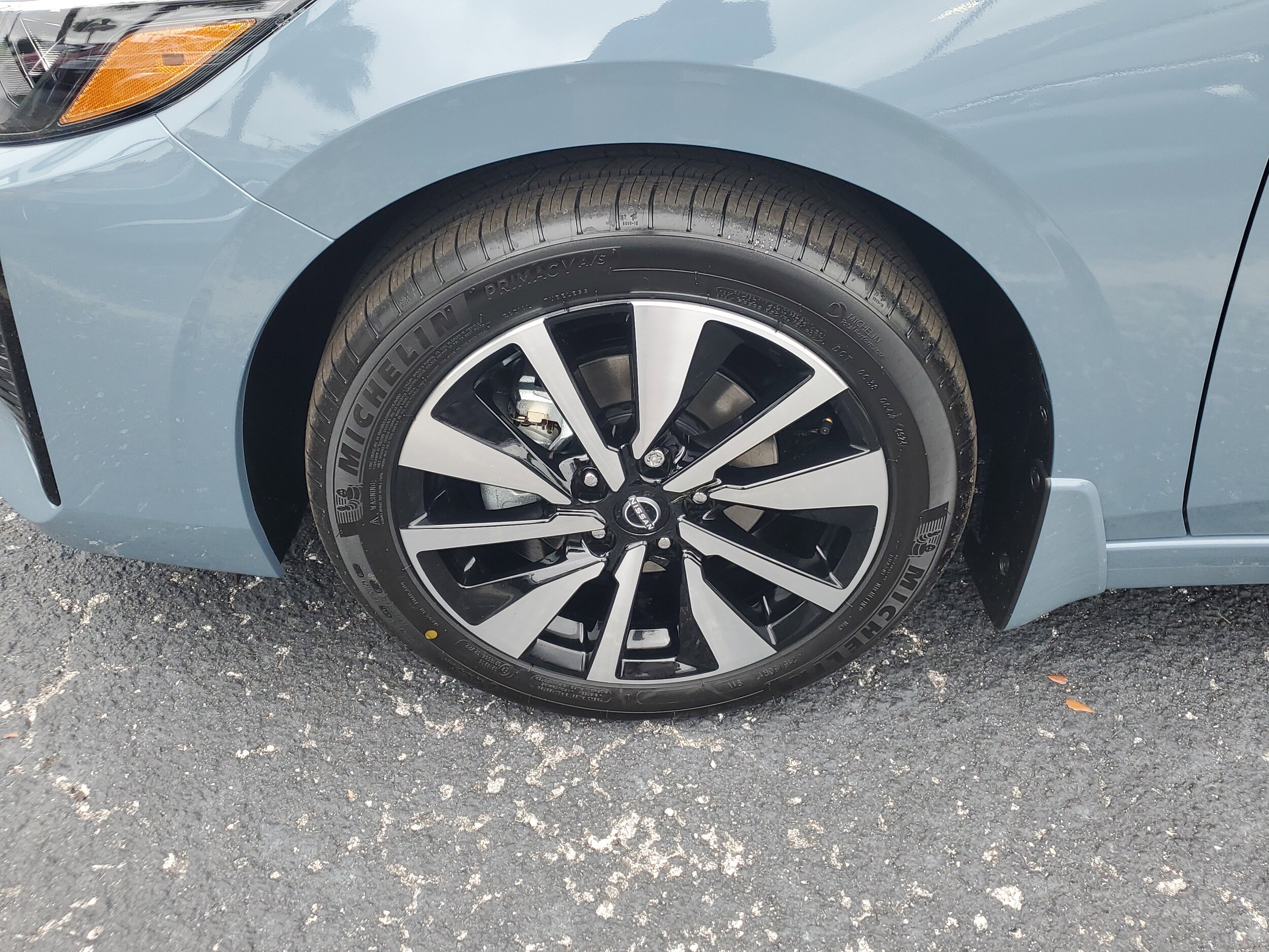 2025 Nissan Sentra SV photo 4