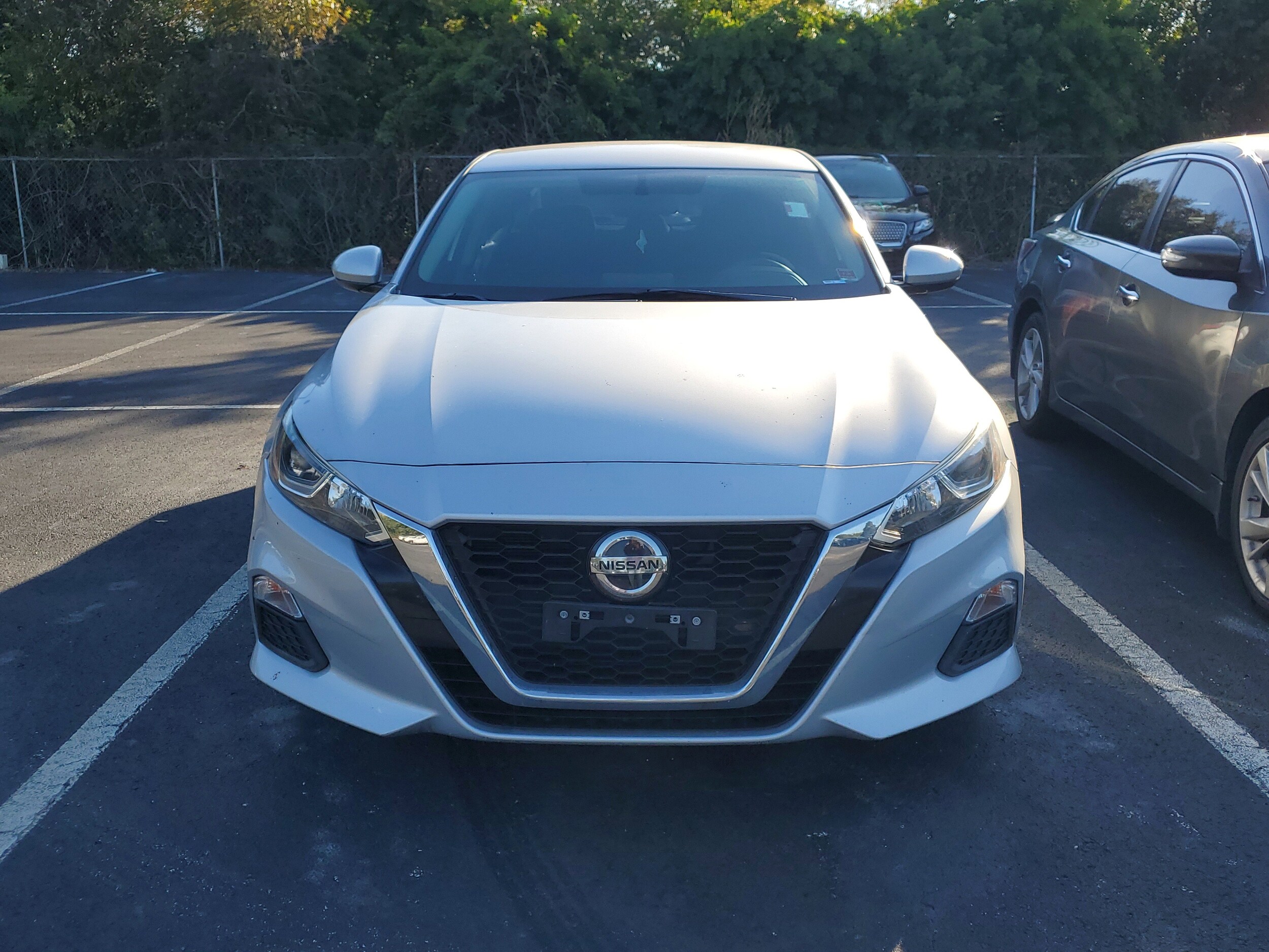 2020 Nissan Altima 2.5 S photo 2