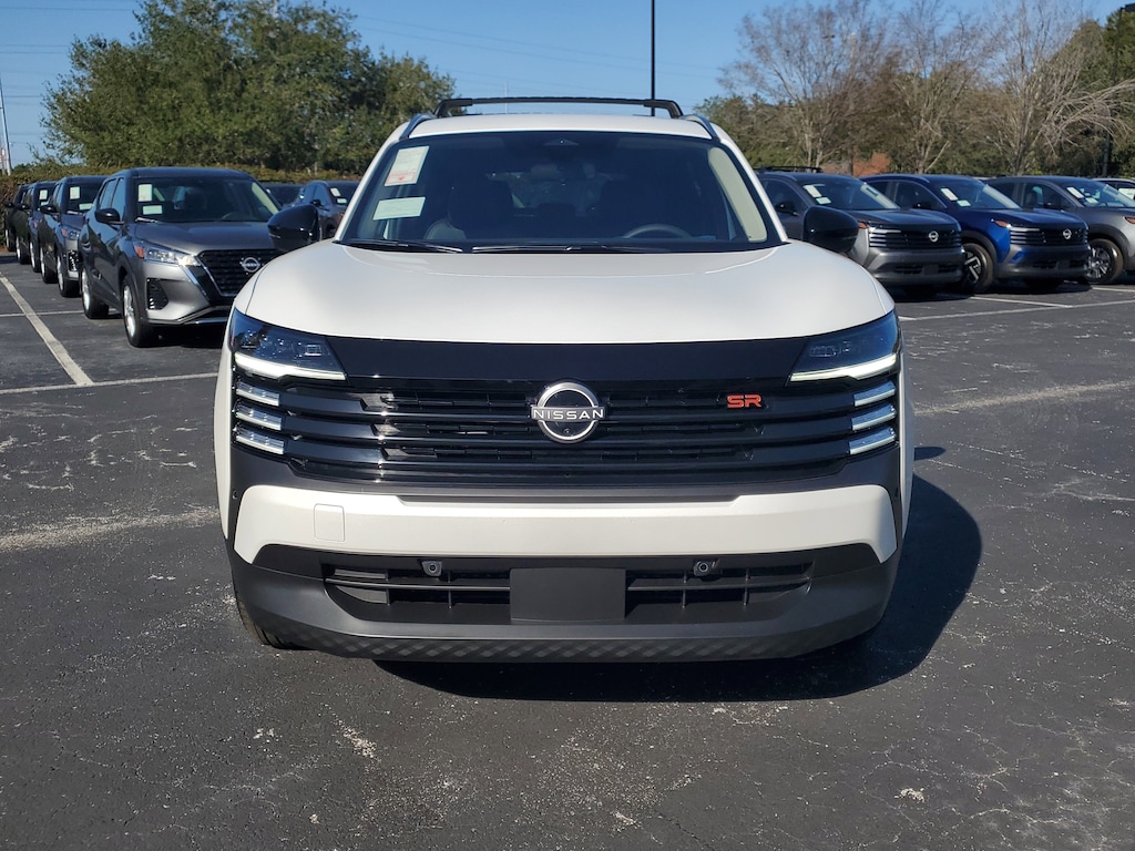 New 2026 Nissan Kicks SR SUV