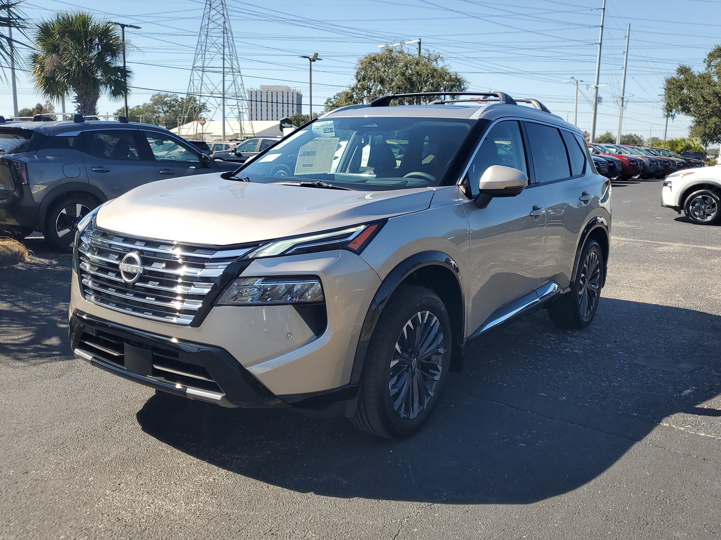 2026 Nissan Rogue Platinum photo 3