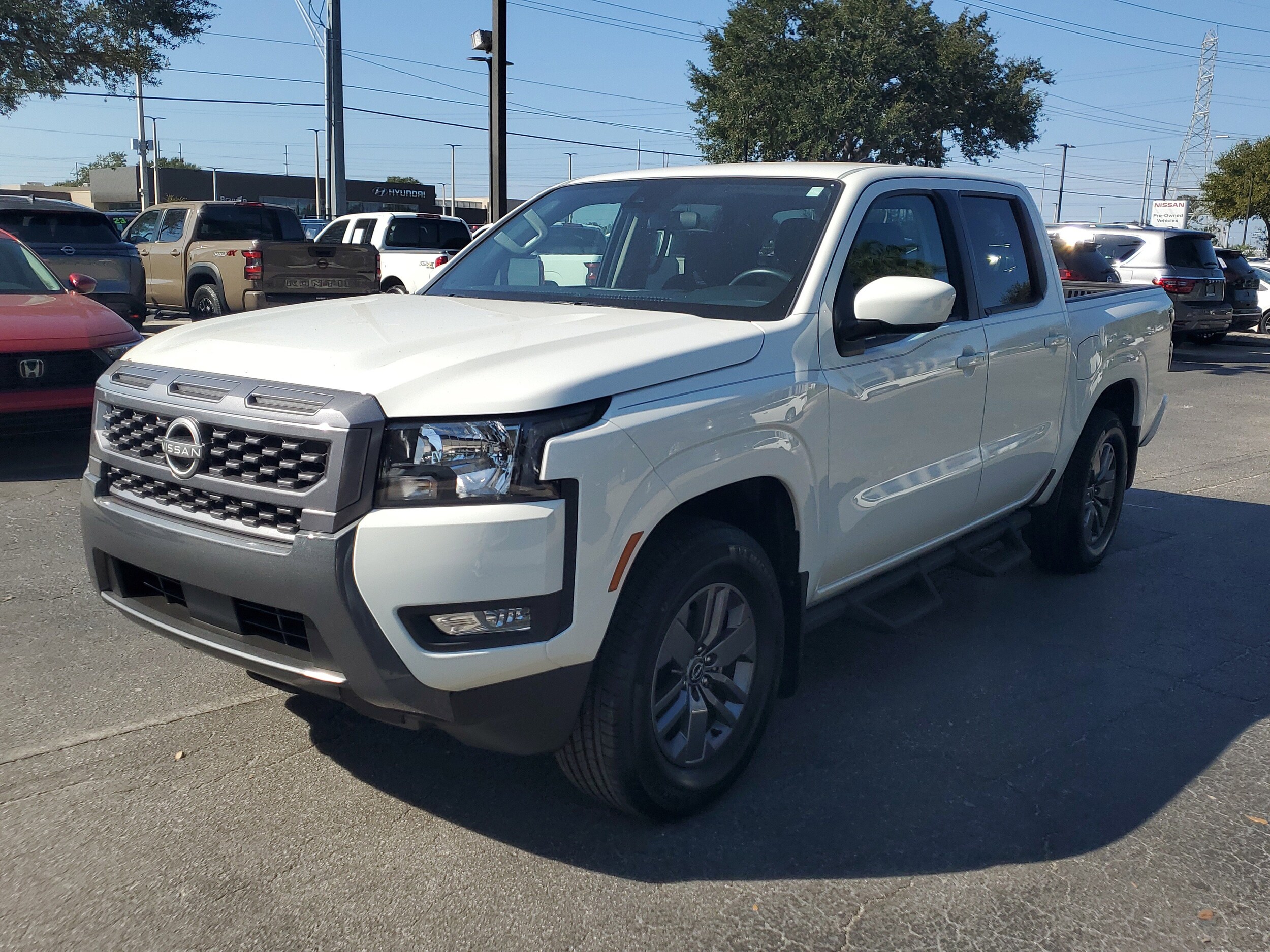 2025 Nissan Frontier SV photo 3
