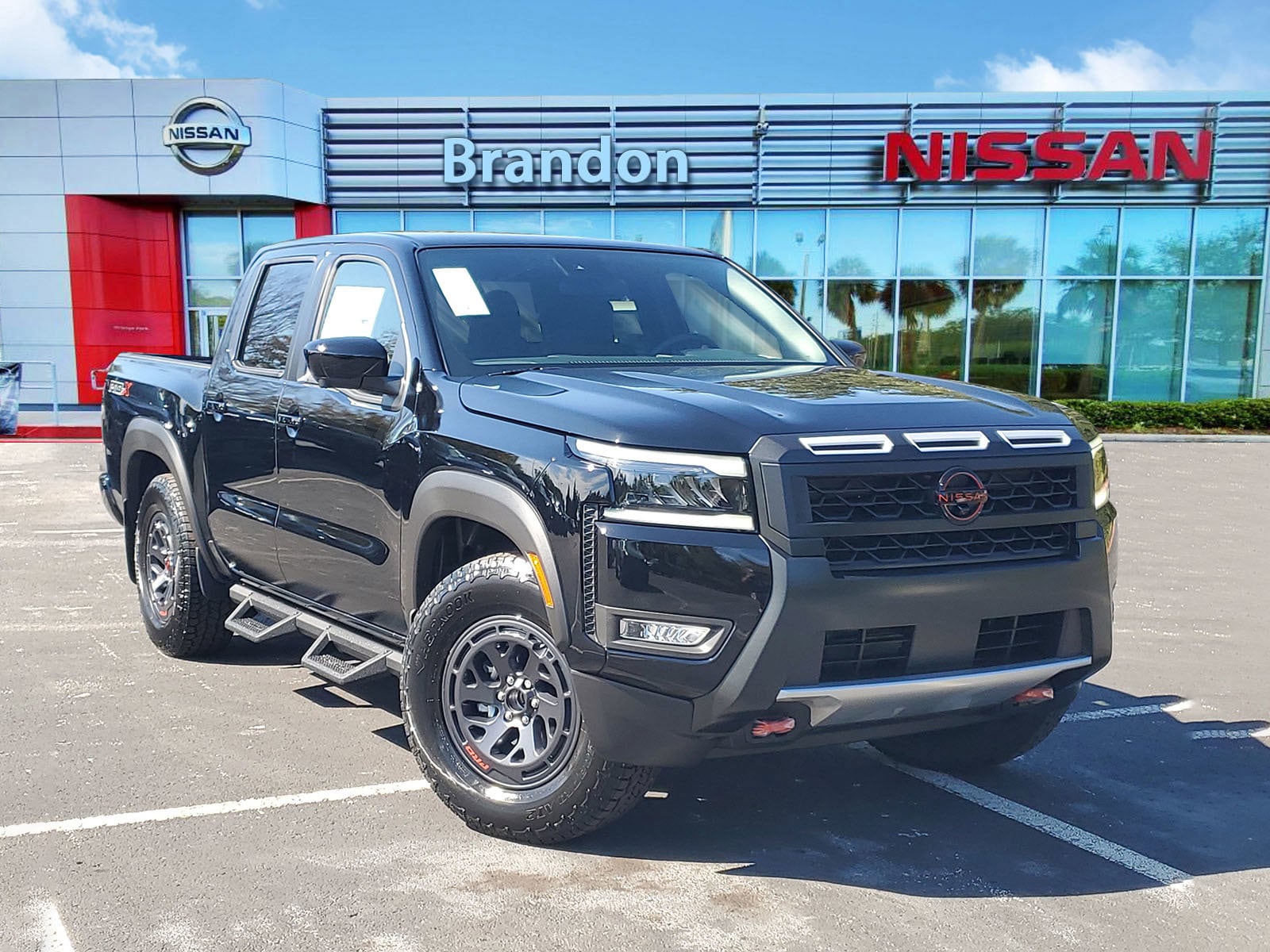 2026 Nissan Frontier PRO-X's photo