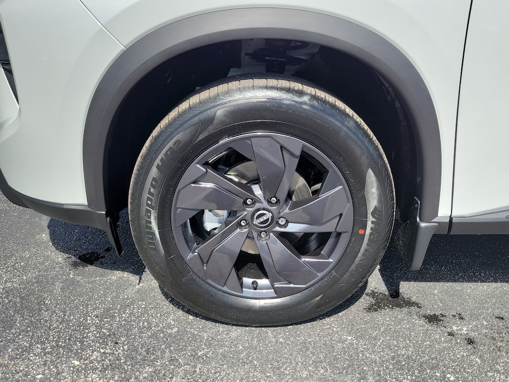 New 2026 Nissan Rogue SV SUV
