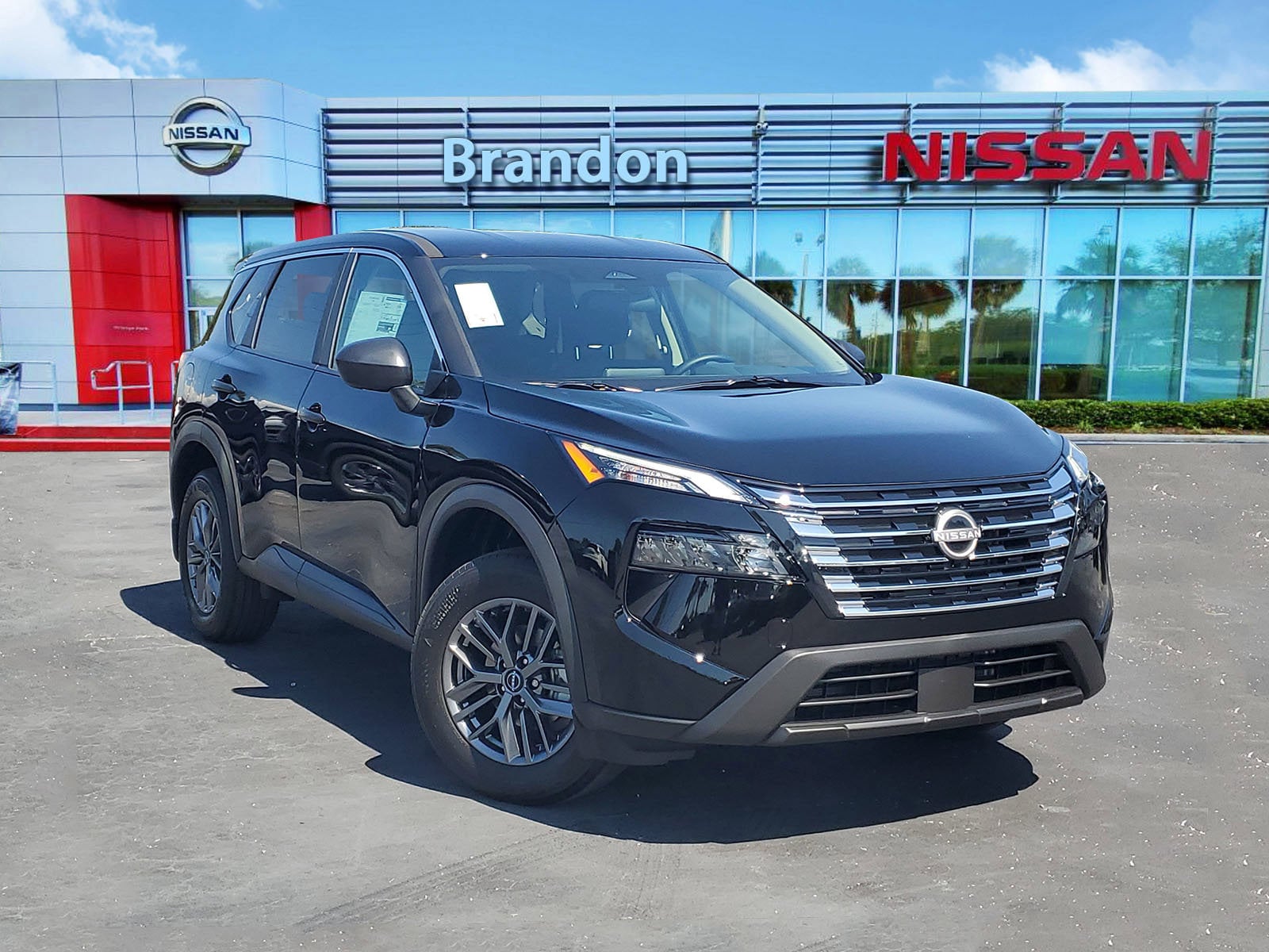 2026 Nissan Rogue S's photo