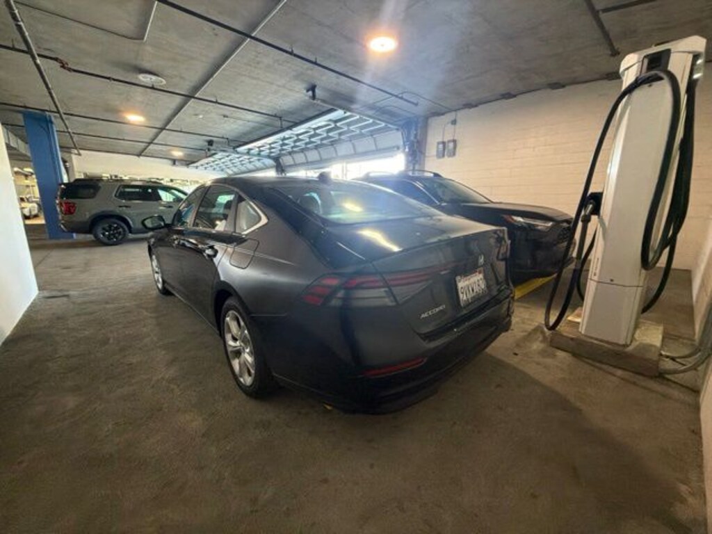 Used 2025 Honda Accord LX Sedan