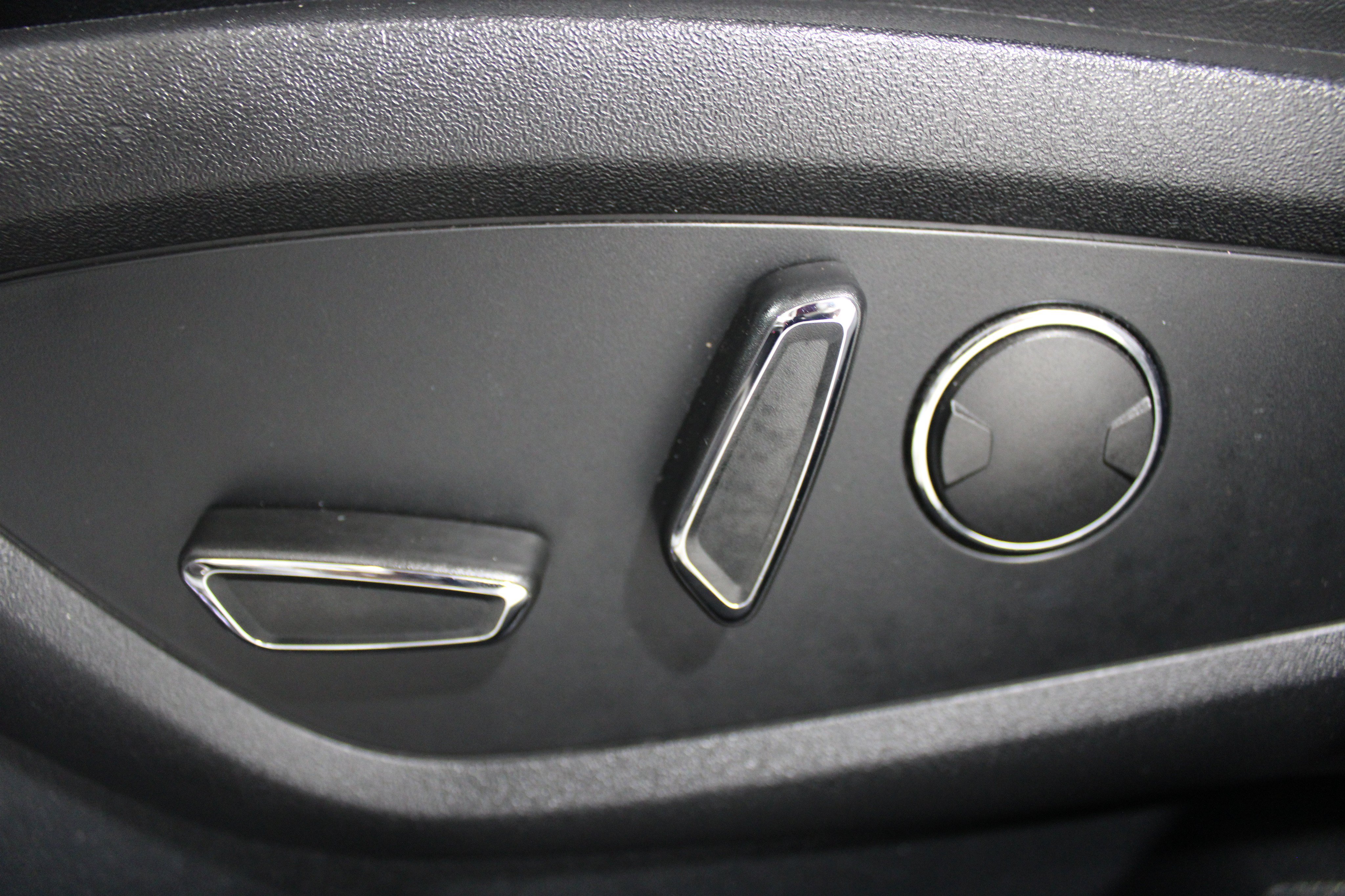 Used 2020 Lincoln Nautilus Reserve Sport Utility