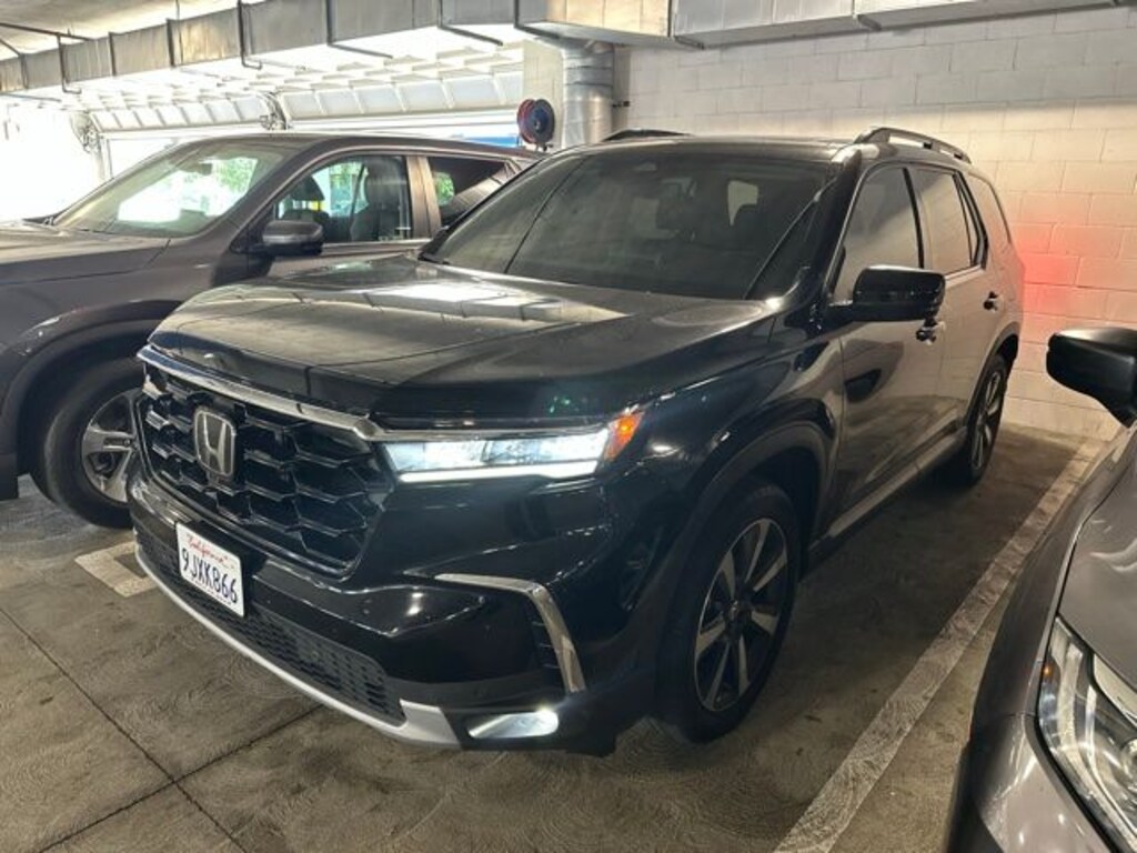 Used 2024 Honda Pilot Touring SUV