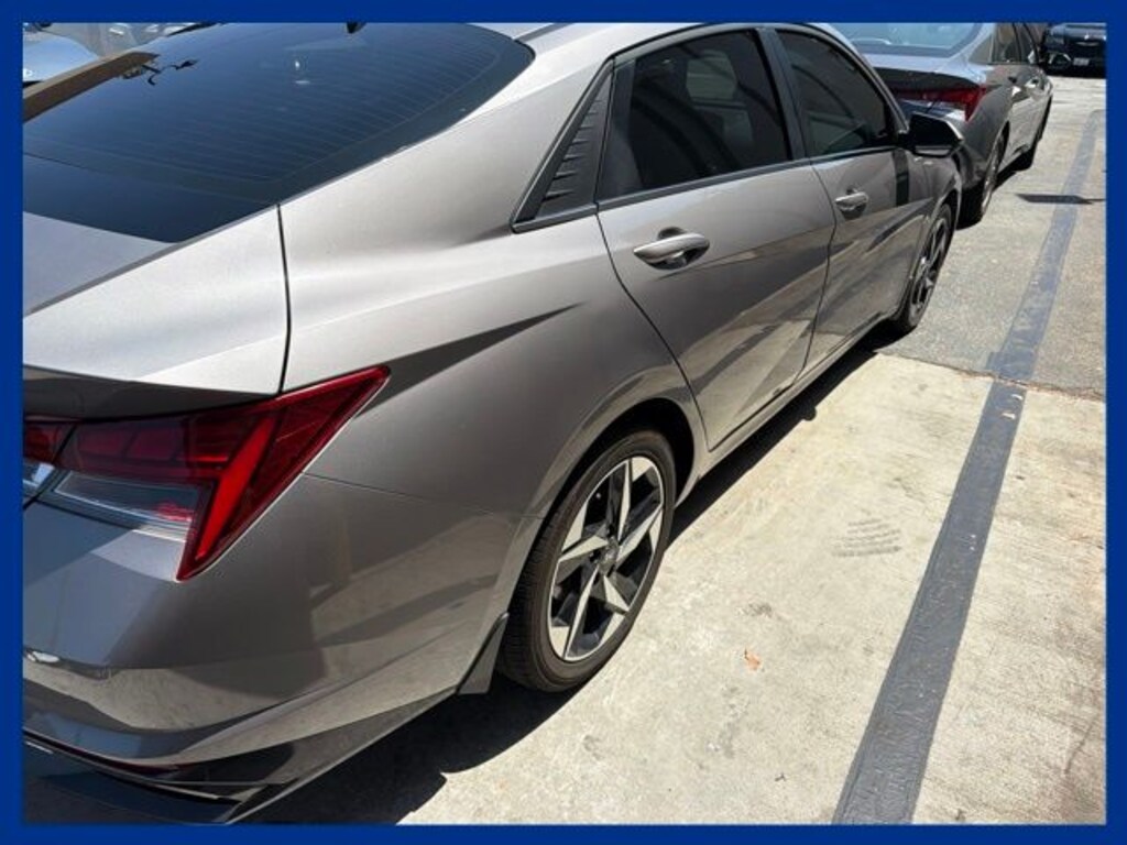 Used 2023 Hyundai Elantra Limited Sedan