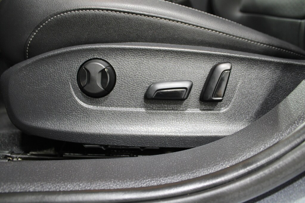 Used 2022 Volkswagen Passat 2.0T SE 4dr Car