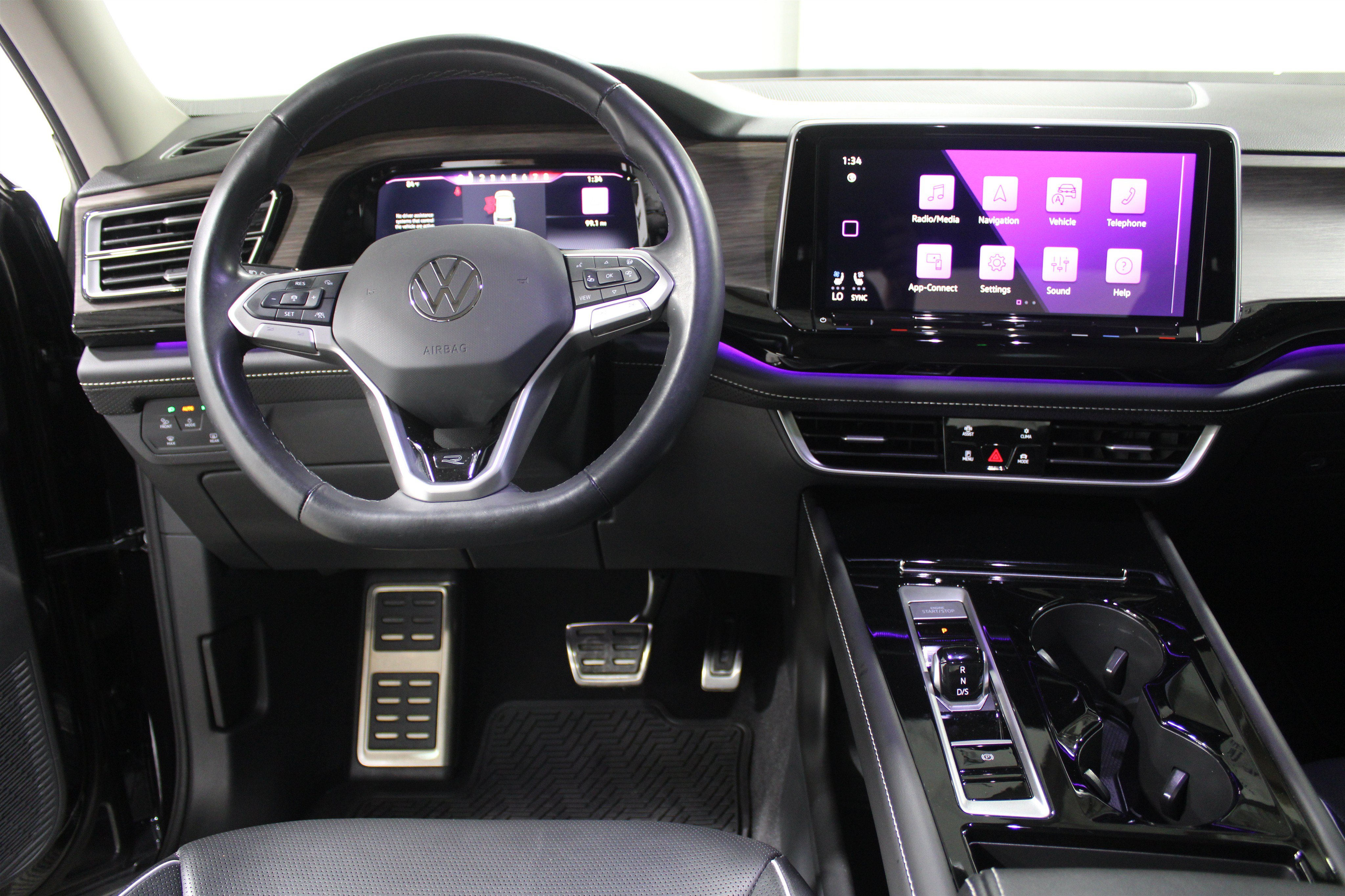 Used 2024 Volkswagen Atlas 2.0T SEL Premium R-Line Sport Utility