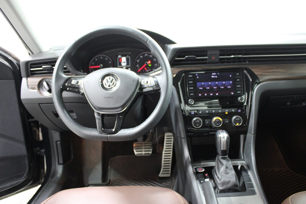Used 2022 Volkswagen Passat 2.0T Limited Edition 4dr Car