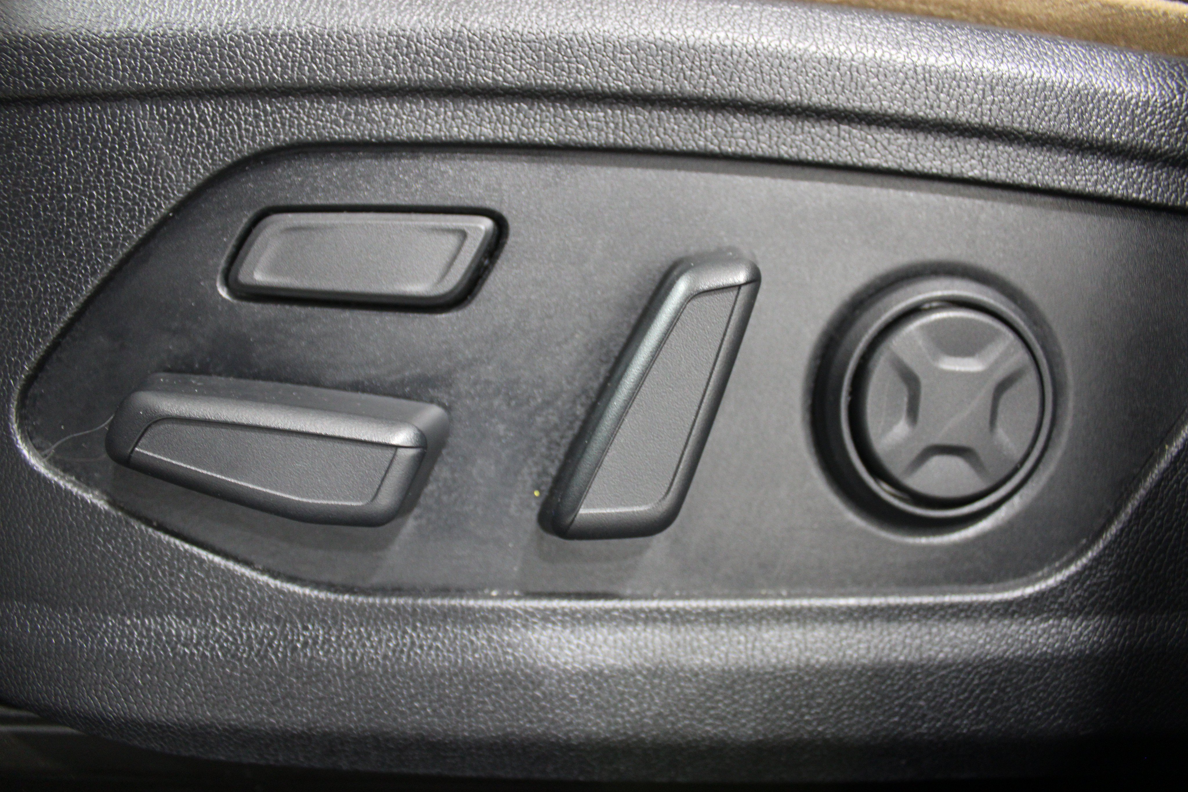 Used 2025 Kia Sorento X-Line SX Prestige Sport Utility