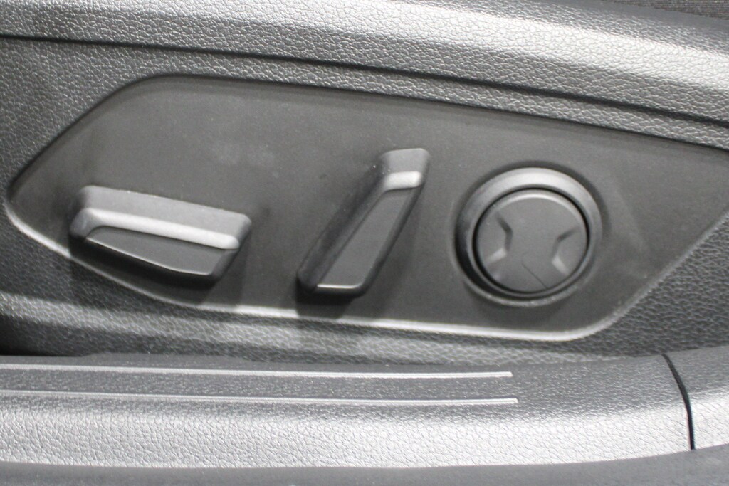 Used 2024 Hyundai Sonata SEL 4dr Car