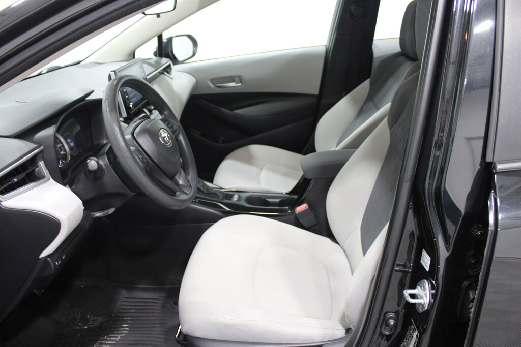Used 2021 Toyota Corolla LE 4dr Car