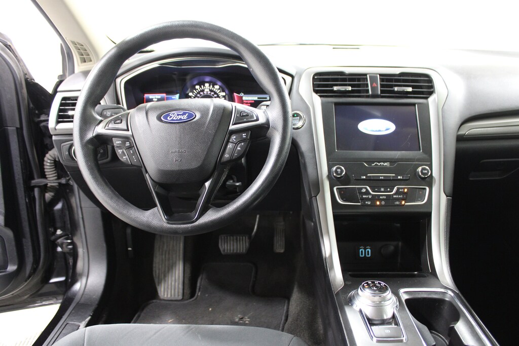 Used 2020 Ford Fusion SE 4dr Car