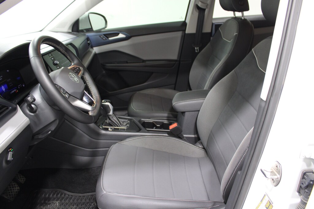 Used 2024 Volkswagen Taos 1.5T SE Sport Utility