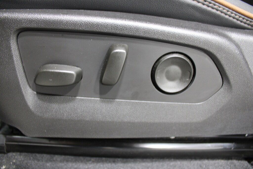 Used 2024 GMC Canyon AT4 Crew Cab Pickup