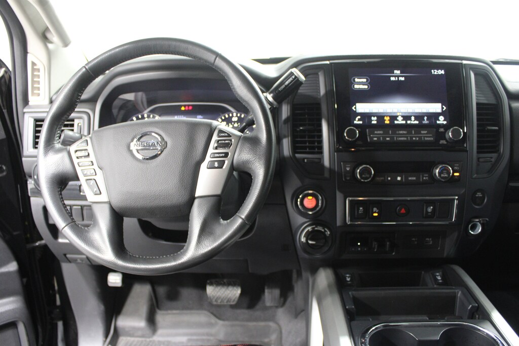 Used 2022 Nissan Titan SV Crew Cab Pickup