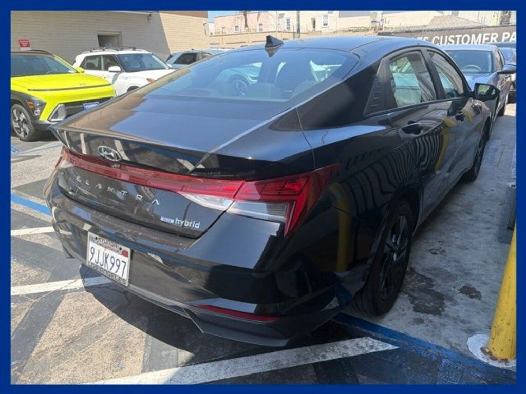 Used 2023 Hyundai Elantra Hybrid Blue Sedan