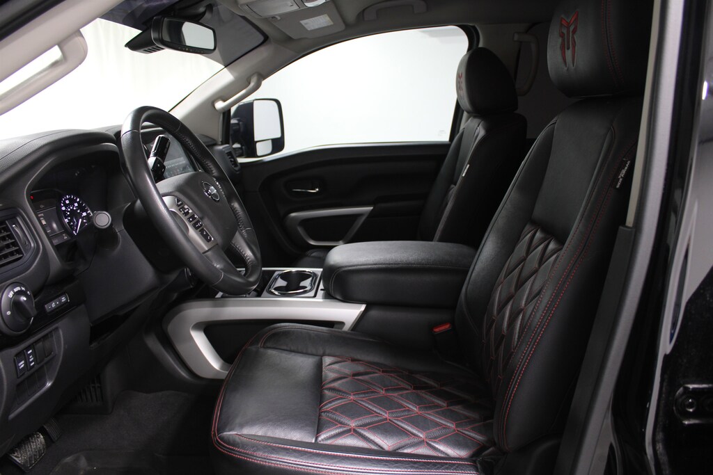 Used 2022 Nissan Titan SV Crew Cab Pickup