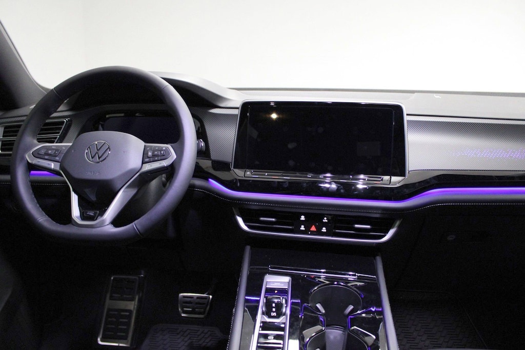 New 2024 Volkswagen Atlas Cross Sport 2.0T SEL Premium R-Line SUV