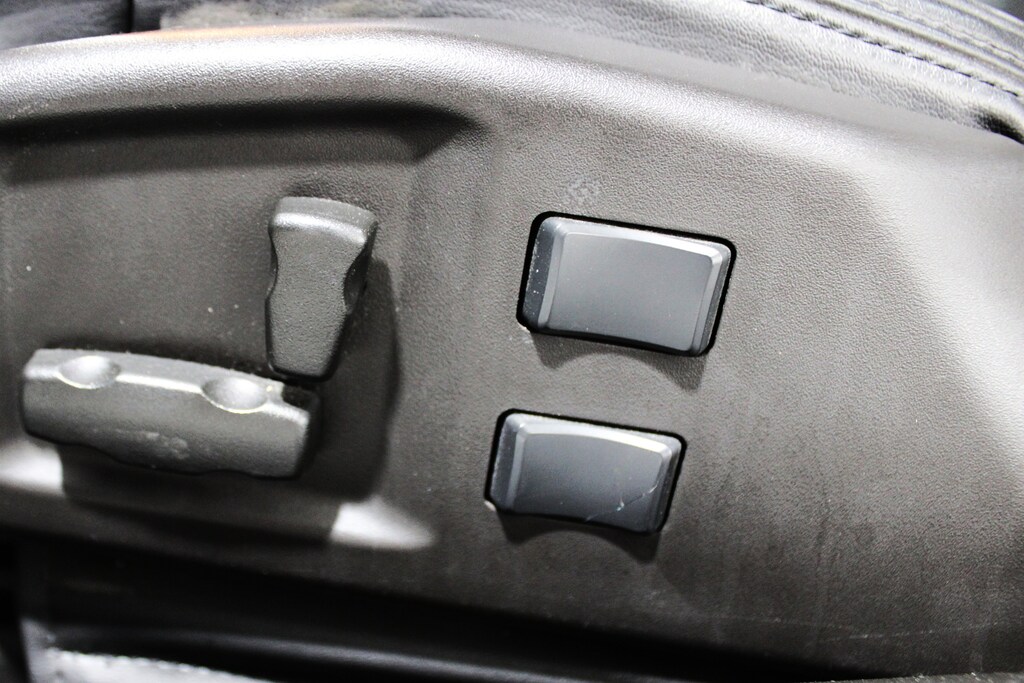 Used 2007 CADILLAC XLR-V Base Convertible