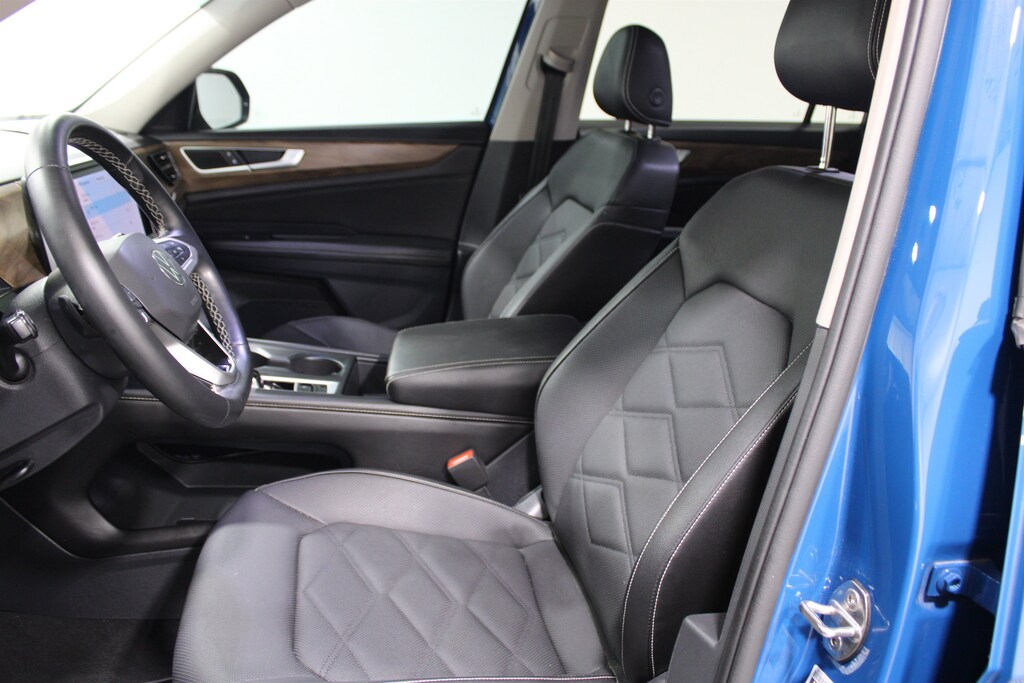 Used 2025 Volkswagen Atlas 2.0T SE Sport Utility