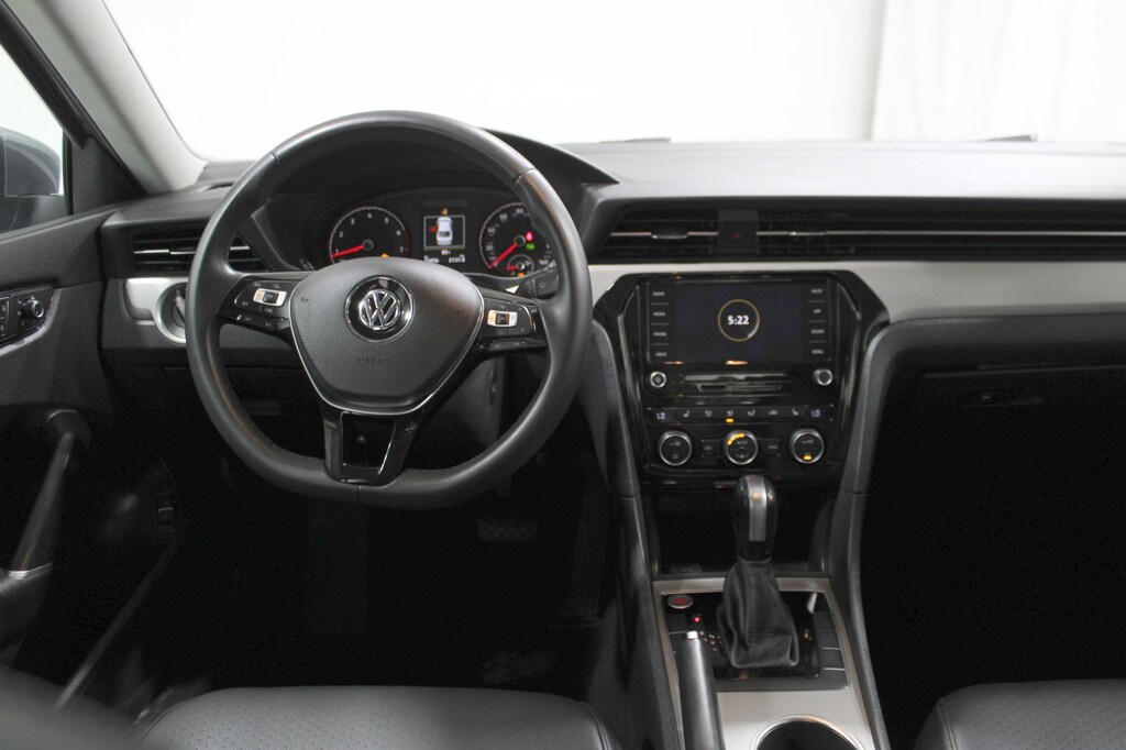 Used 2022 Volkswagen Passat 2.0T SE 4dr Car