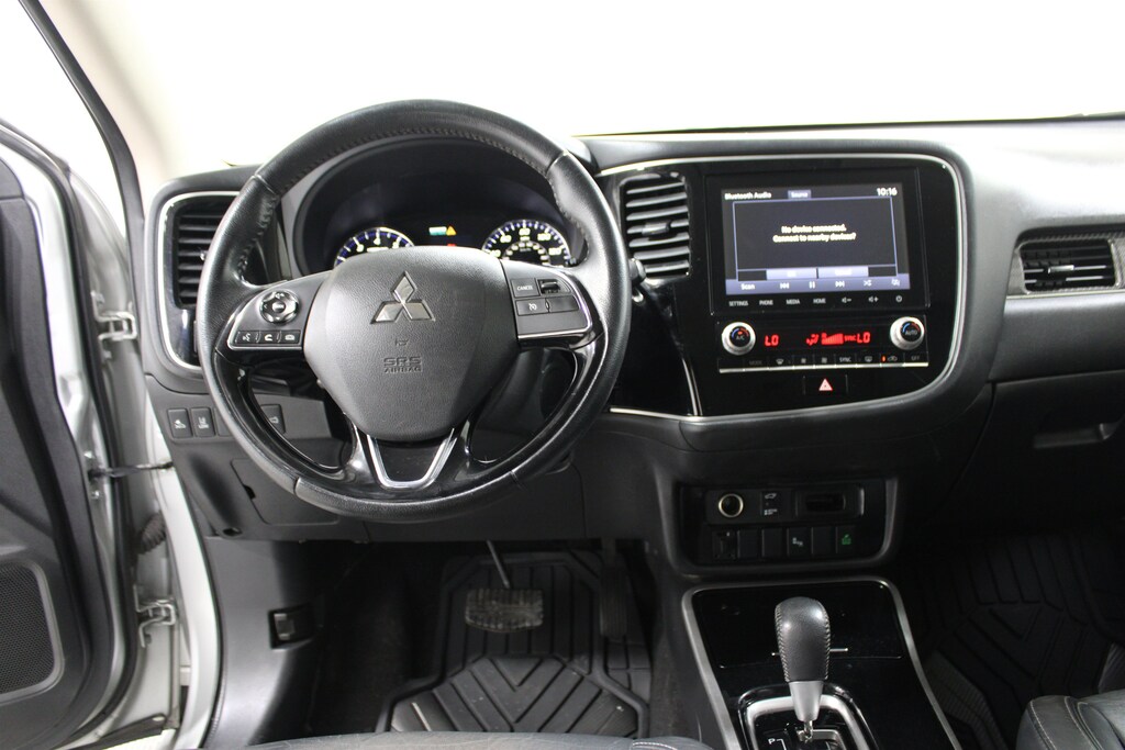 Used 2020 Mitsubishi Outlander SE Sport Utility