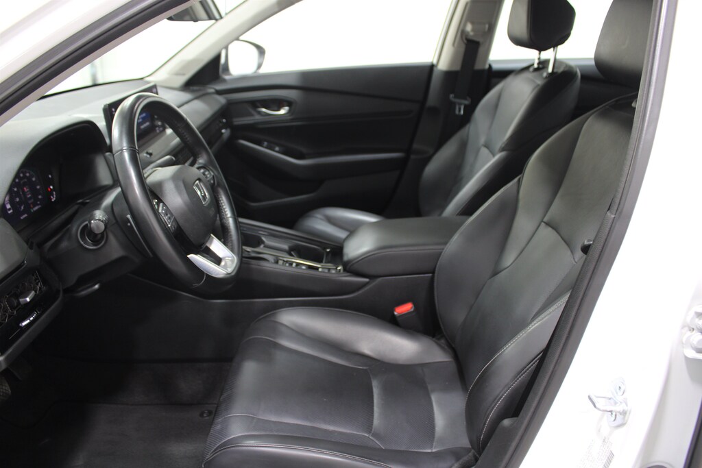 Used 2023 Honda Accord Hybrid Touring w/BSI 4dr Car