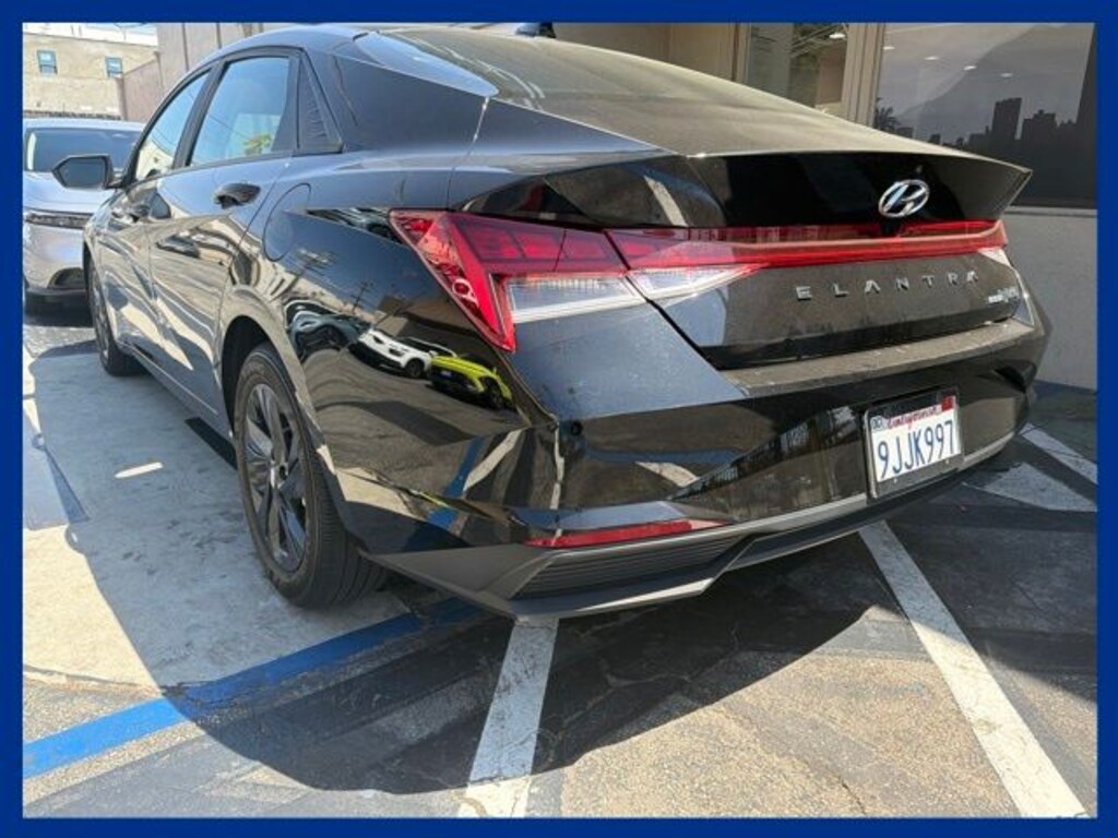 Used 2023 Hyundai Elantra Hybrid Blue Sedan