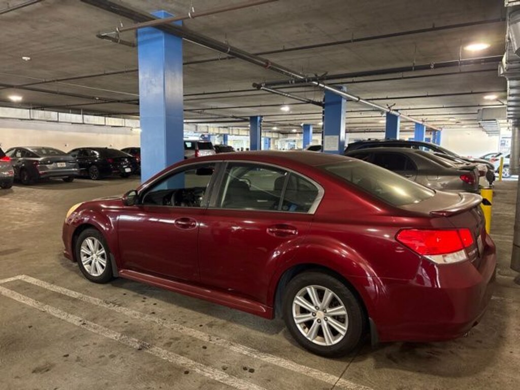 Used 2010 Subaru Legacy 2.5i Sedan