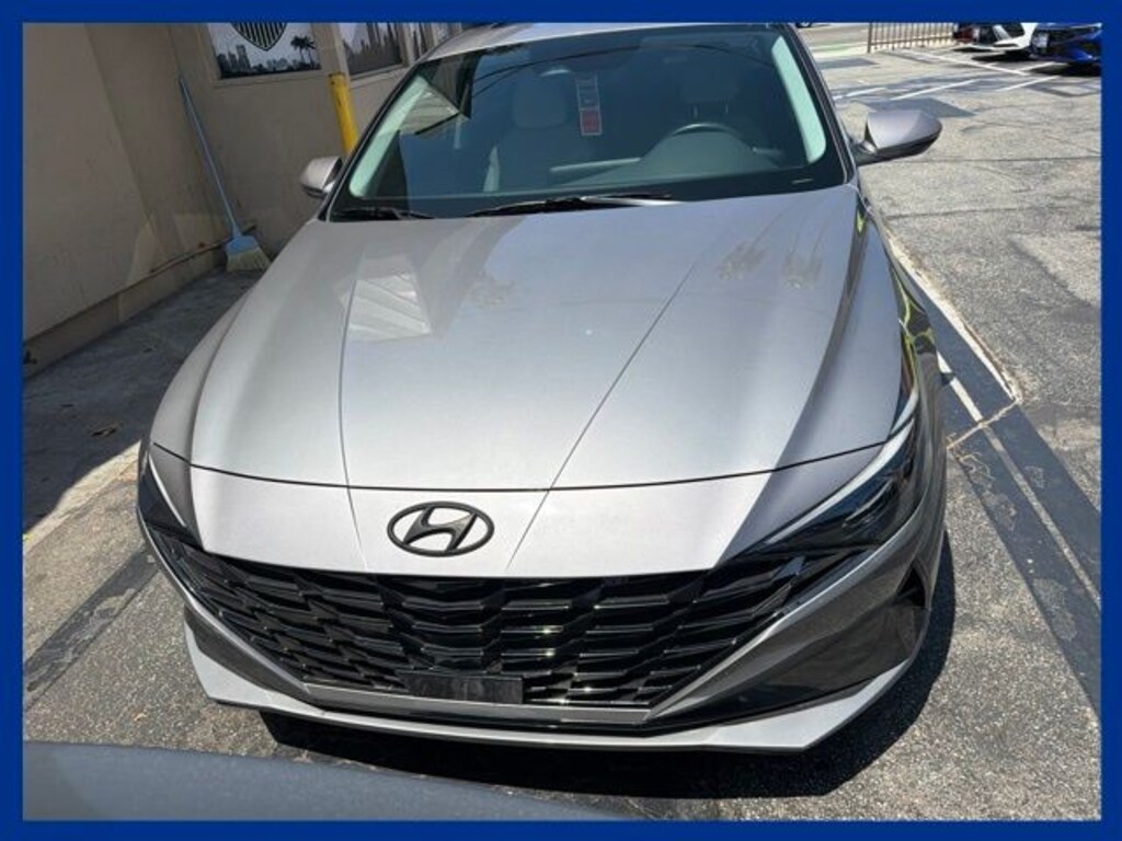Used 2023 Hyundai Elantra Limited Sedan