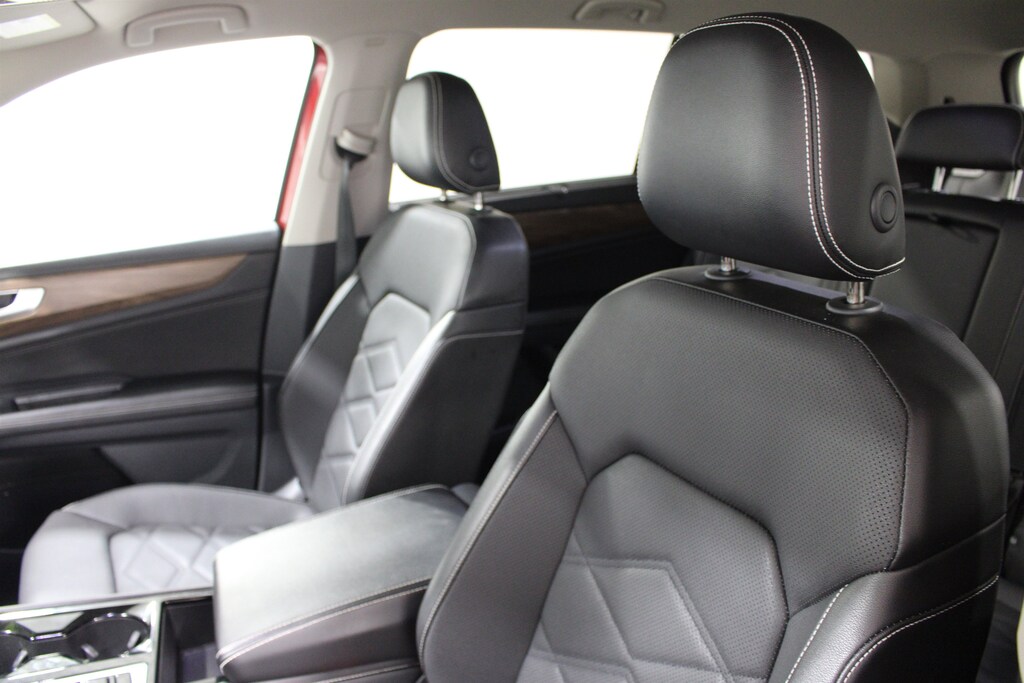 Used 2024 Volkswagen Atlas 2.0T SE w/Technology Sport Utility