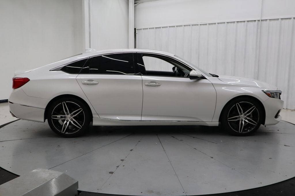 Used 2022 Honda Accord Touring 2.0T Sedan