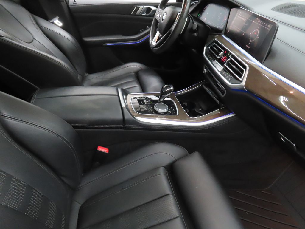 2021 BMW X5 40i - Photo 25